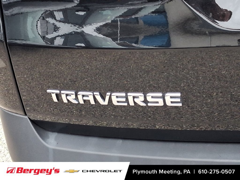Certified 2023 Chevrolet Traverse LT w/ LPO, Cargo Package FWD image 32