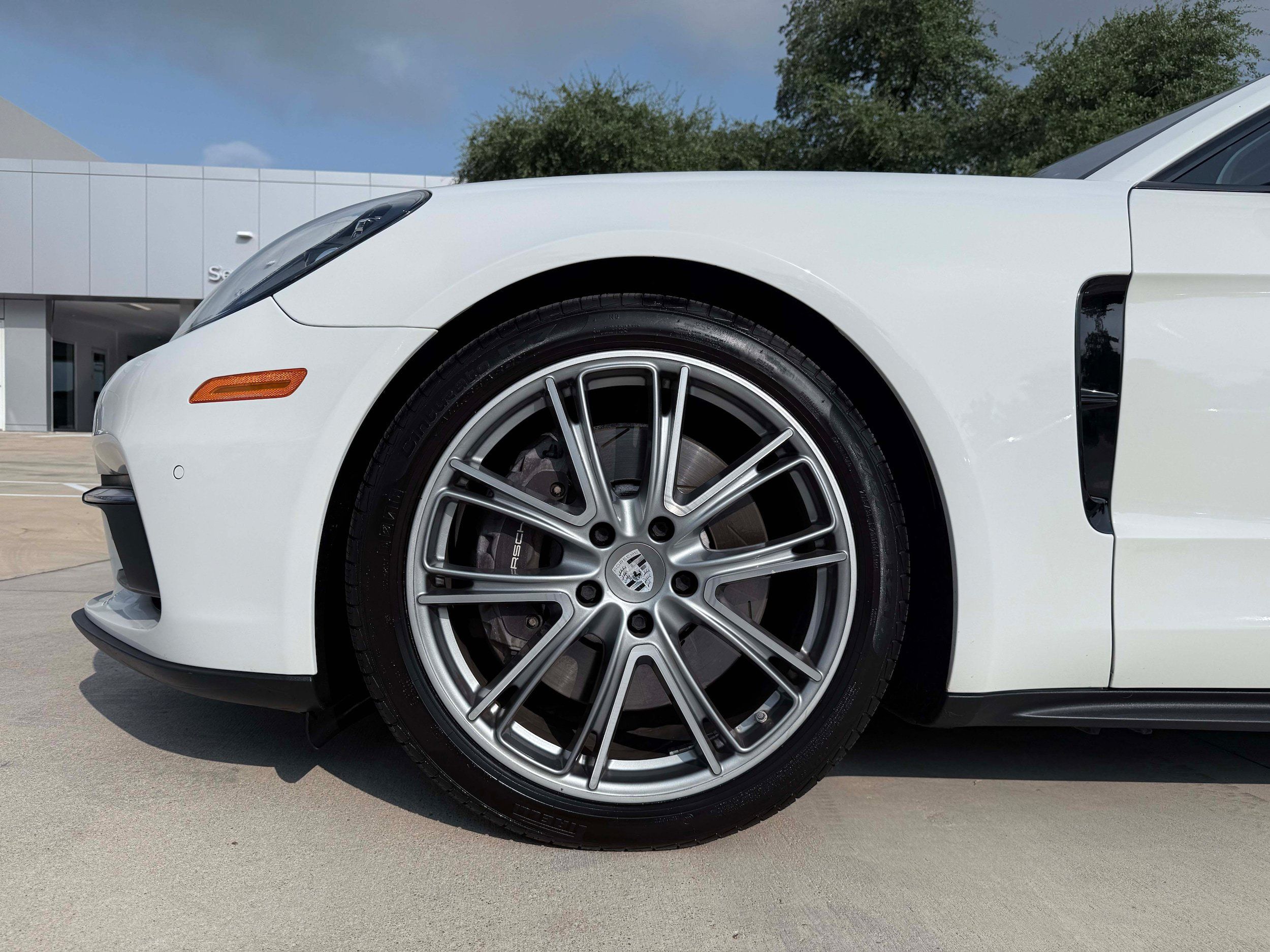 Used 2020 Porsche Panamera 4 AWD/4WD image 10