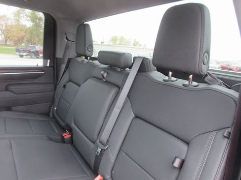 New 2026 GMC Sierra 3500 SLT image 13