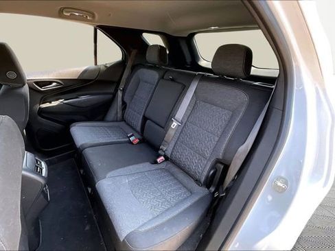 Used 2022 Chevrolet Equinox LT image 16
