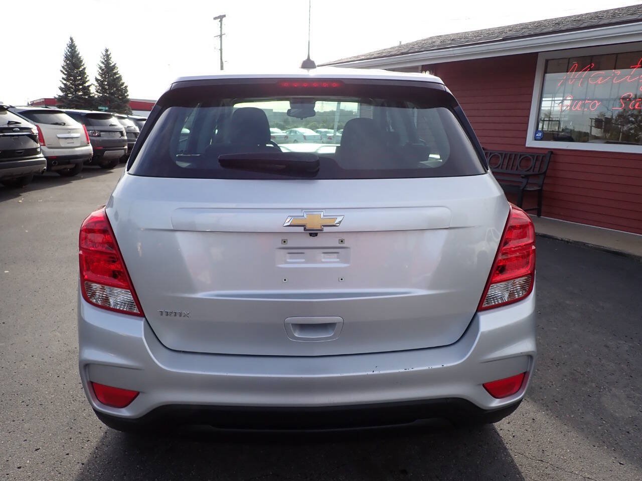 Used 2018 Chevrolet Trax LS FWD image 5