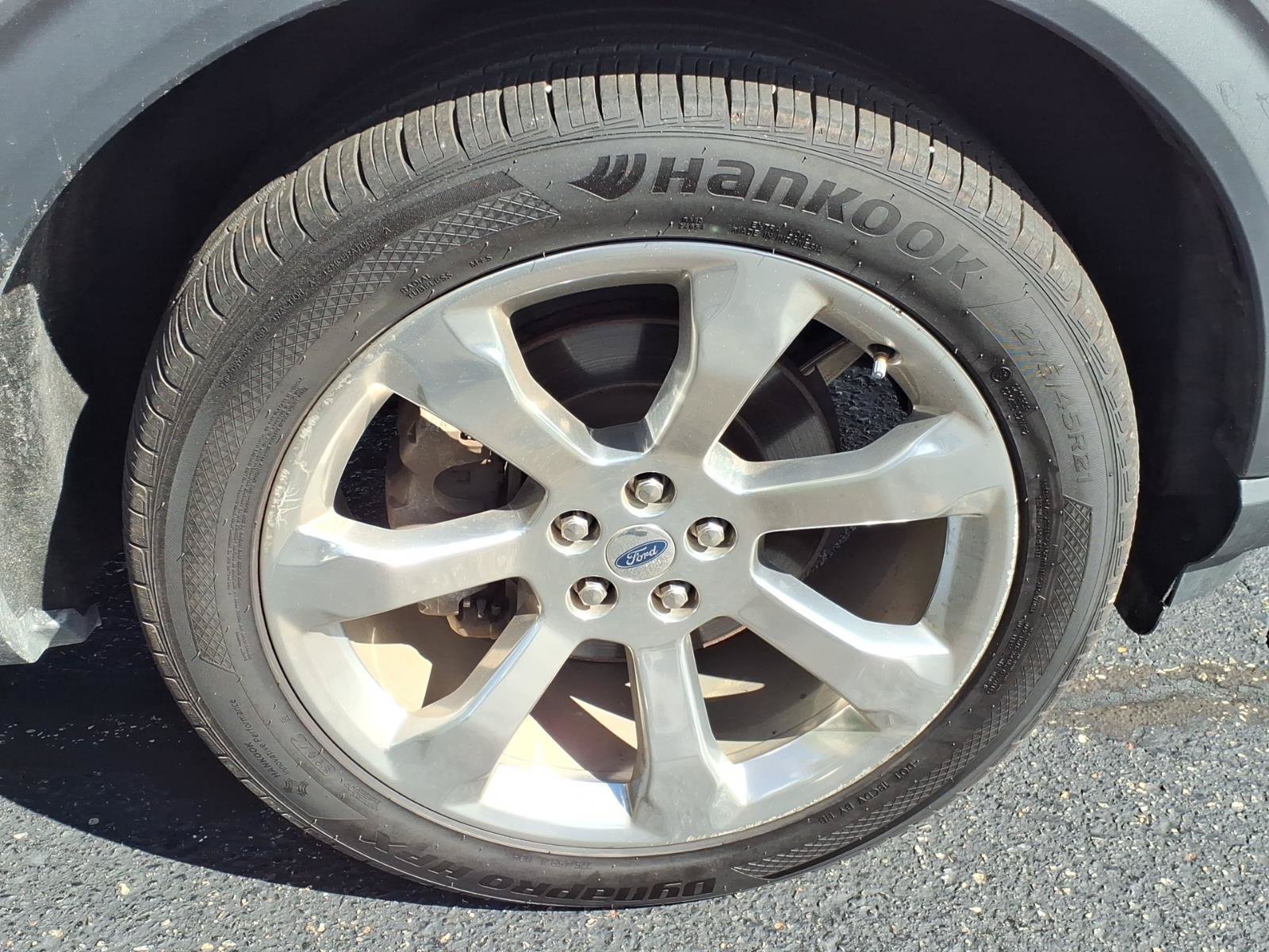 Certified 2020 Ford Explorer Platinum AWD/4WD image 17