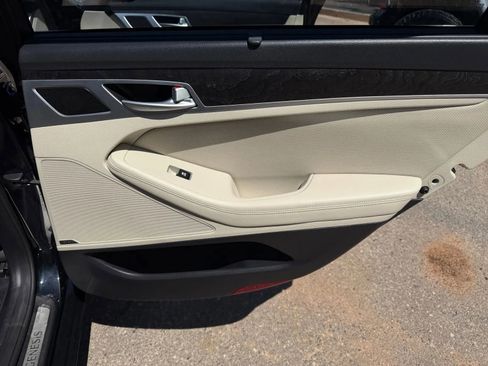 Used 2015 Hyundai Genesis 5.0 RWD image 30