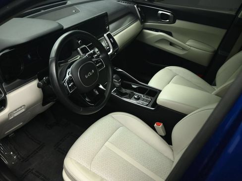 Used 2023 Kia Sorento S w/ Panoramic Sunroof Package FWD image 50