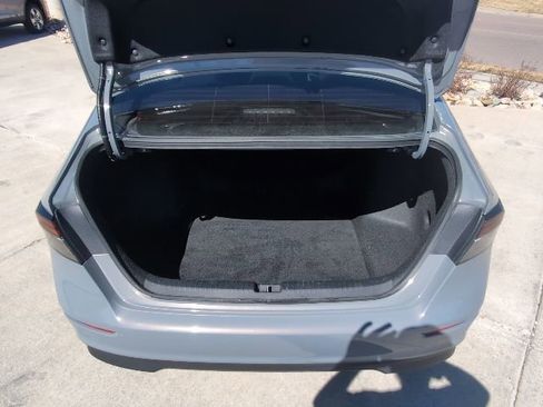 Used 2025 Honda Accord Sport image 40