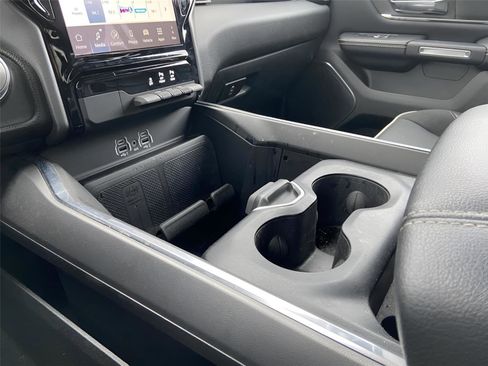 Used 2025 RAM 1500 Laramie image 35