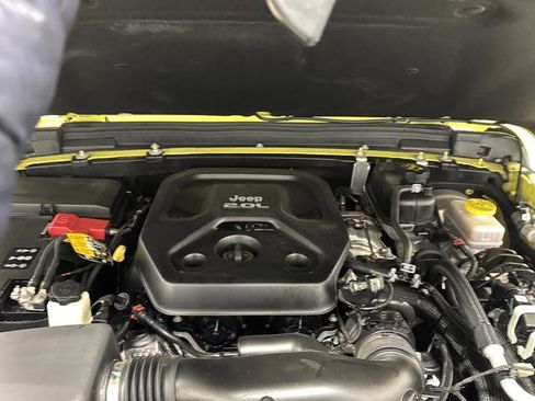 Used 2023 Jeep Wrangler Sport S image 36