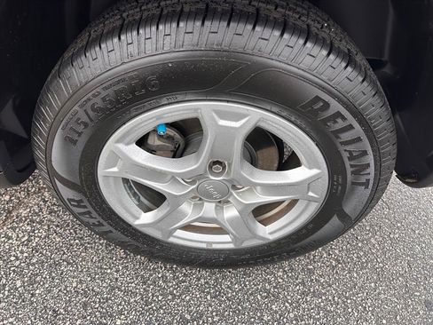 Used 2022 Jeep Compass Sport image 26