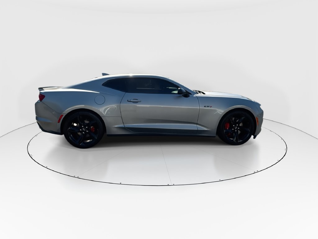 Used 2024 Chevrolet Camaro LT w/ Technology Package RWD image 9