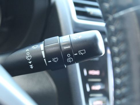 Used 2016 Subaru Forester 2.5i Limited image 29