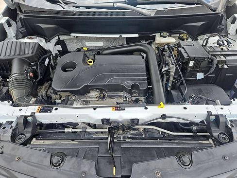 Used 2023 Chevrolet Equinox LT FWD image 10