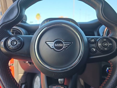 Used 2021 MINI Cooper S w/ 6.5" Touchscreen Package image 23