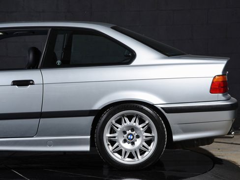 Used 1998 BMW M3 Coupe image 39