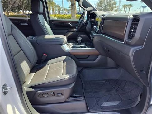 Certified 2025 Chevrolet Silverado 1500 High Country image 12