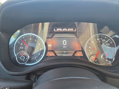 Used 2025 RAM 1500 Laramie AWD/4WD image 4