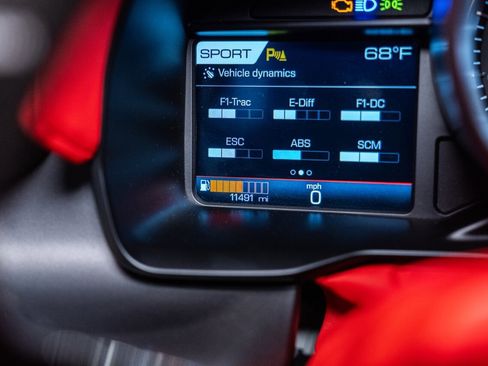 Used 2021 Ferrari F8 Tributo image 22