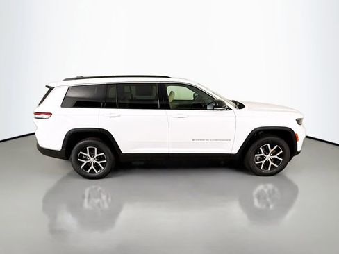 New 2025 Jeep Grand Cherokee L Limited w/ Luxury Tech Group II AWD/4WD image 8