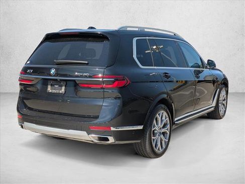 Used 2024 BMW X7 xDrive40i w/ Premium Package AWD/4WD image 5