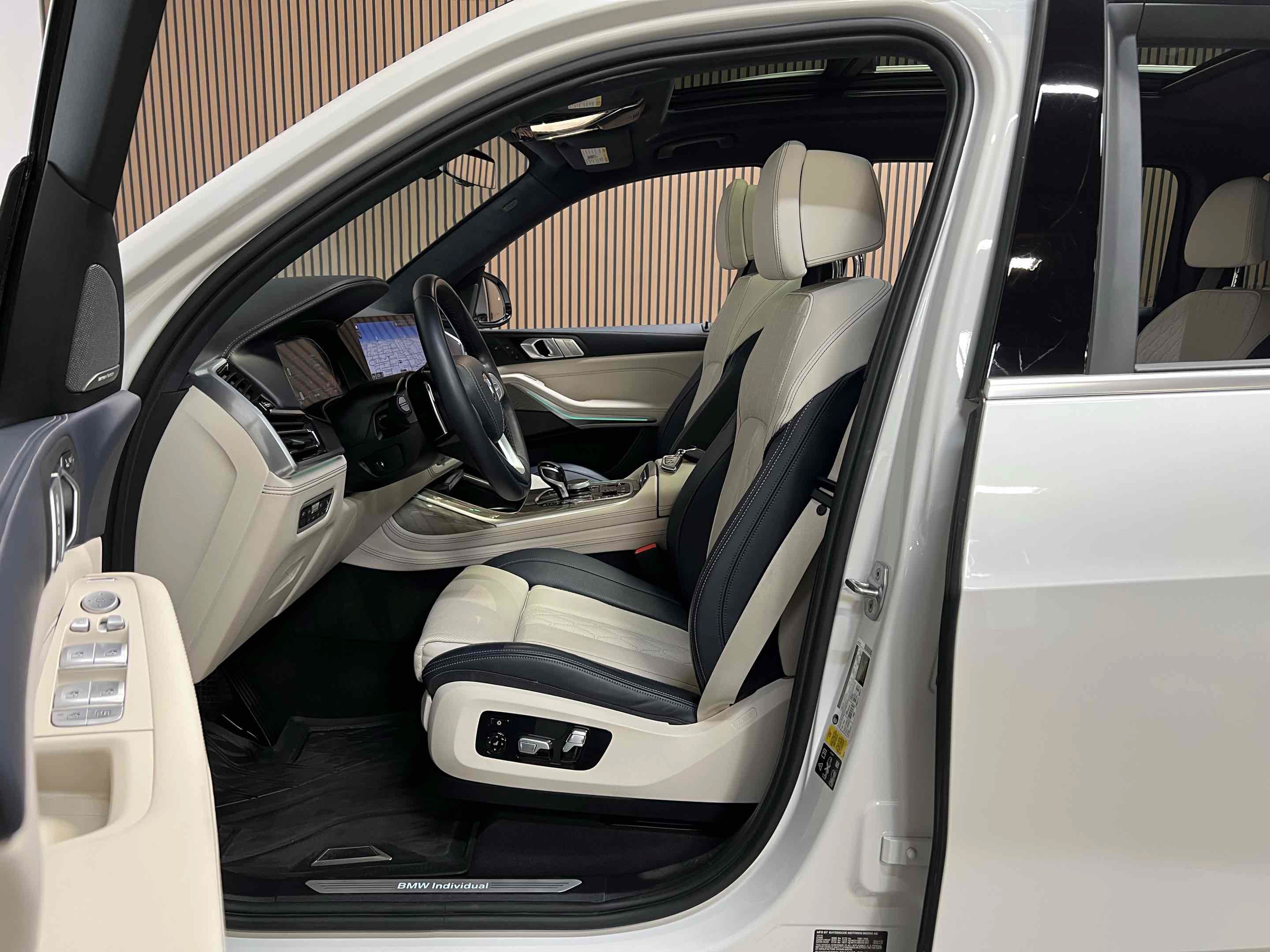 Used 2020 BMW X7 xDrive40i w/ Premium Package AWD/4WD image 6