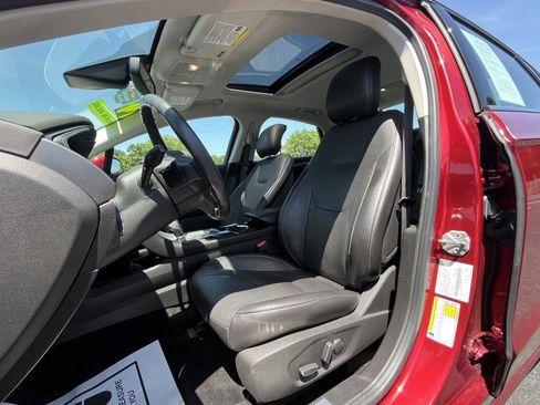 Used 2014 Ford Fusion Titanium FWD image 6