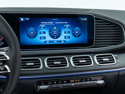 New 2026 Mercedes-Benz GLS 450 4MATIC image 19