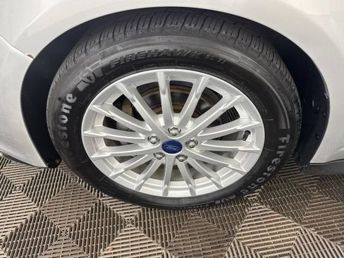 Used 2015 Ford C-MAX SE w/ Winter Package FWD image 28