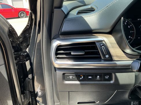 Used 2022 Kia Telluride SX w/ Towing Package FWD image 21
