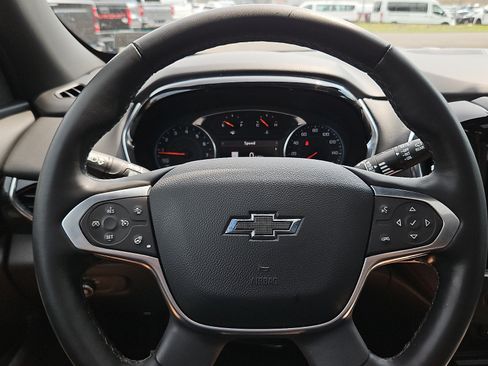 Used 2023 Chevrolet Traverse RS AWD/4WD image 20