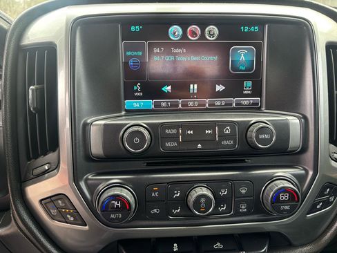 Used 2015 Chevrolet Silverado 1500 LTZ image 23