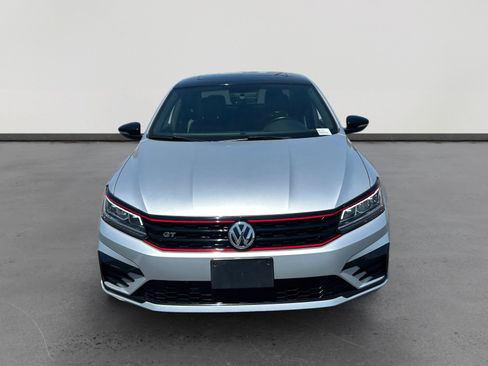Used 2018 Volkswagen Passat GT FWD image 8
