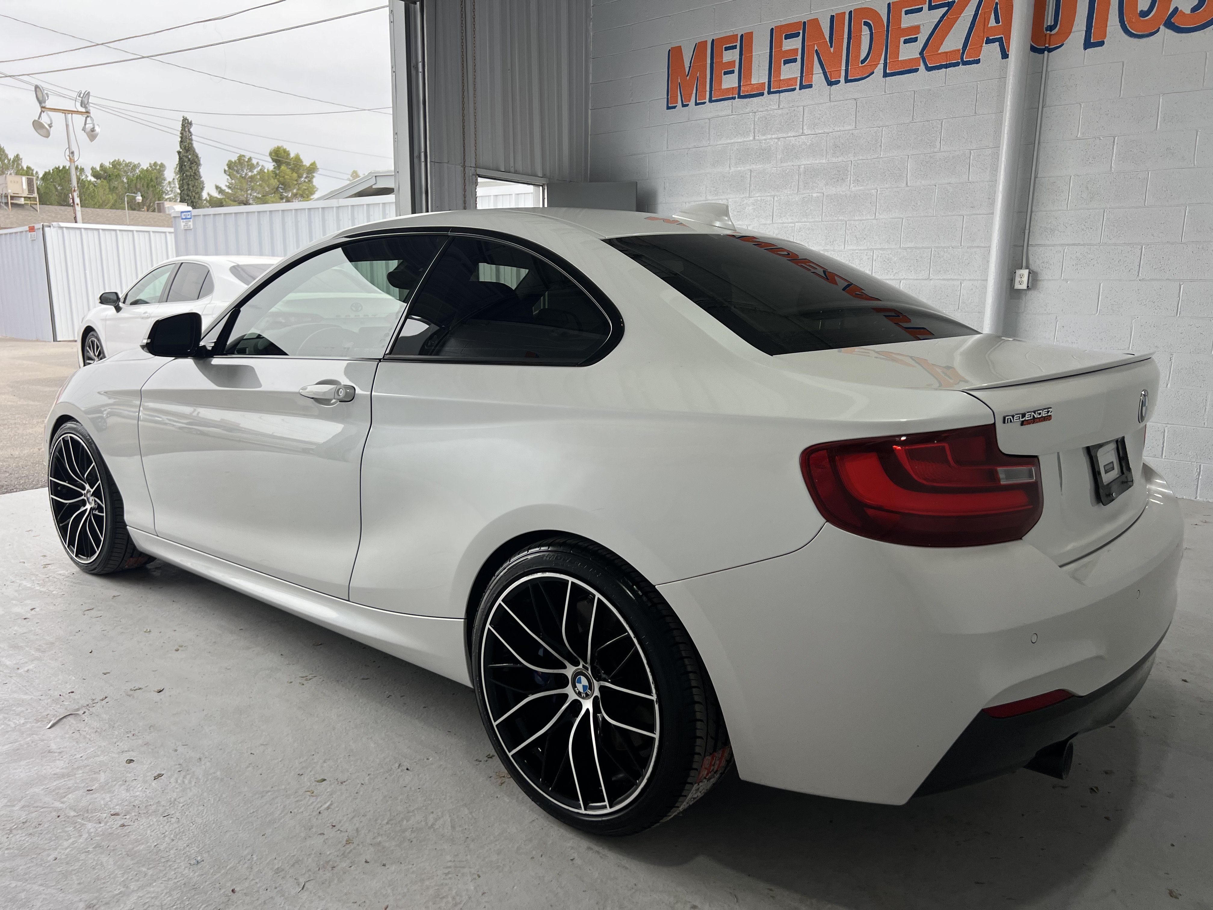 Used 2015 BMW M235i Coupe RWD image 3