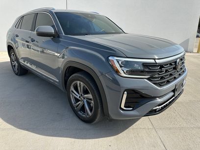 Used 2024 Volkswagen Atlas Cross Sport SEL R-Line