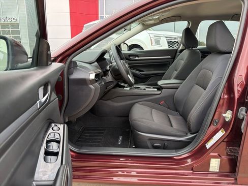 Used 2023 Nissan Altima 2.5 SV AWD/4WD image 15