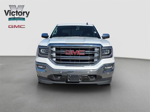 Used 2018 GMC Sierra 1500 SLT image 2