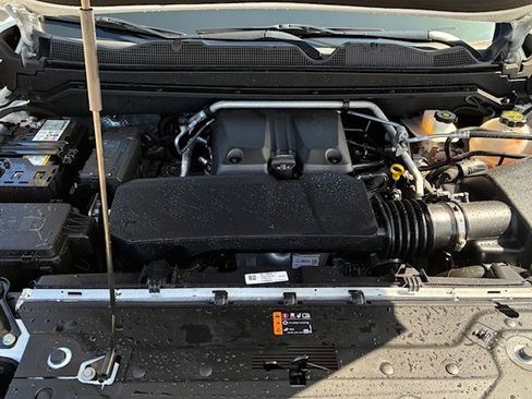 Used 2024 GMC Canyon AT4X image 6