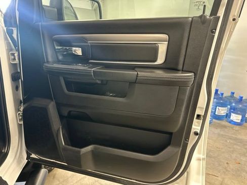 Used 2022 RAM 1500 Warlock AWD/4WD image 18