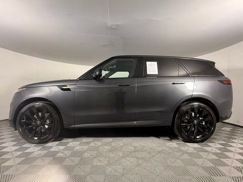 Used 2025 Land Rover Range Rover Sport Dynamic SE AWD/4WD image 3