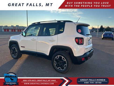 Used 2017 Jeep Renegade Trailhawk image 5
