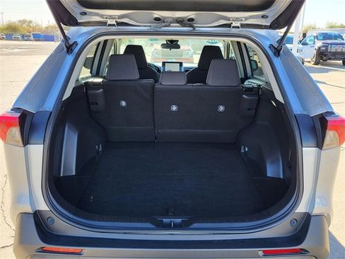 Used 2024 Toyota RAV4 LE image 11