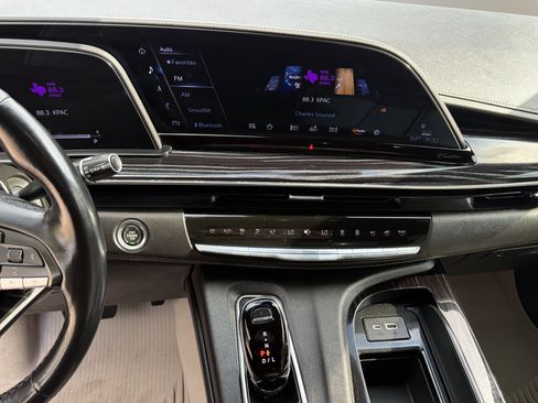 Used 2023 Cadillac Escalade Sport w/ Touring Package AWD/4WD image 23
