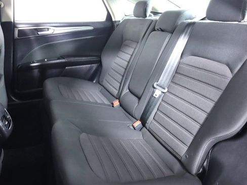 Used 2020 Ford Fusion SE image 35