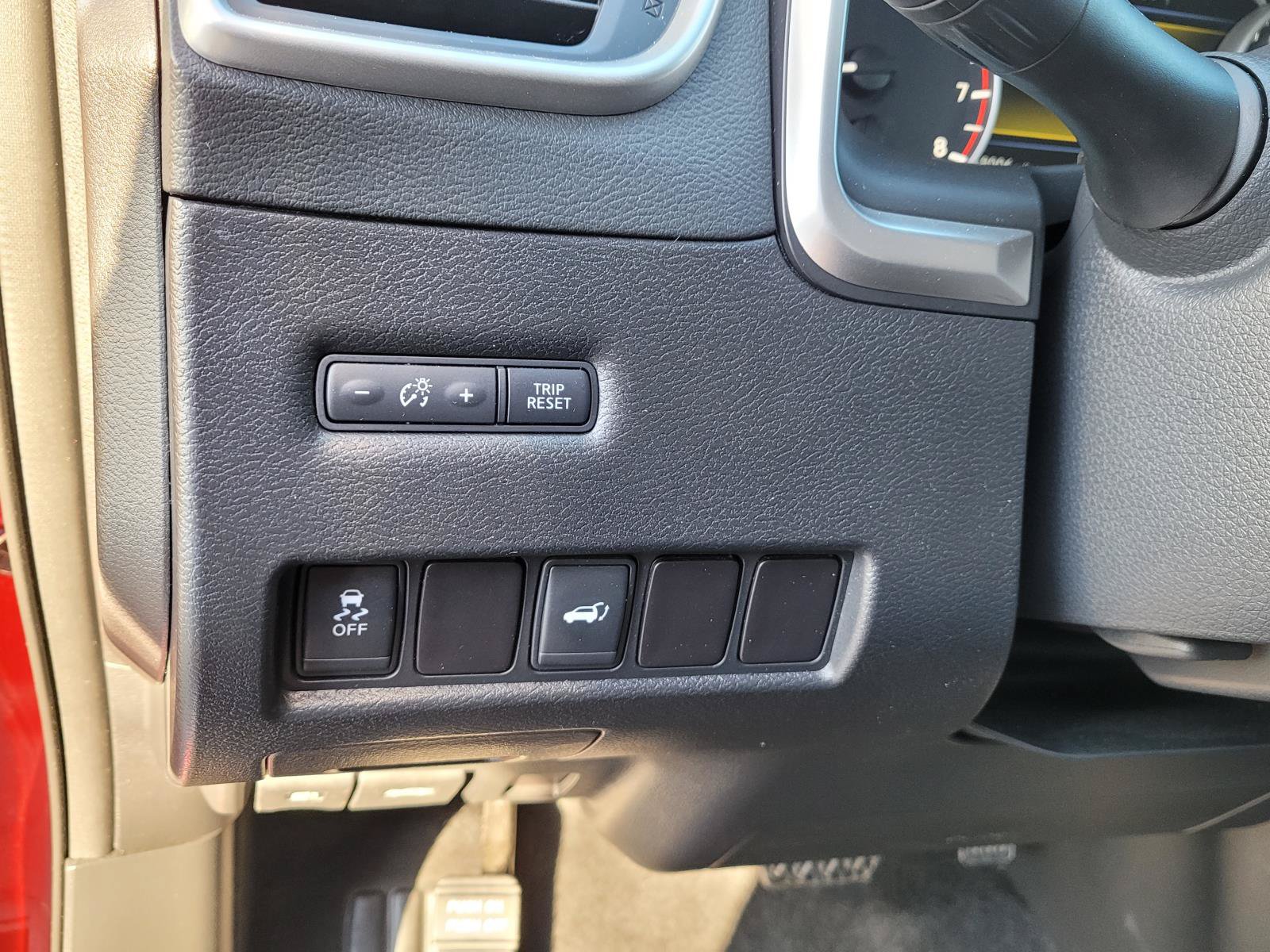 Used 2015 Nissan Murano SL w/ Cargo Package FWD image 28