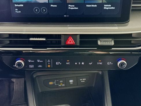 New 2025 Kia K5 LXS image 15
