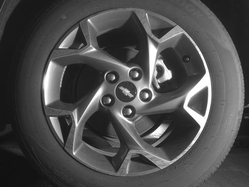Used 2025 Chevrolet Trax LT w/ LT Convenience Package FWD image 14