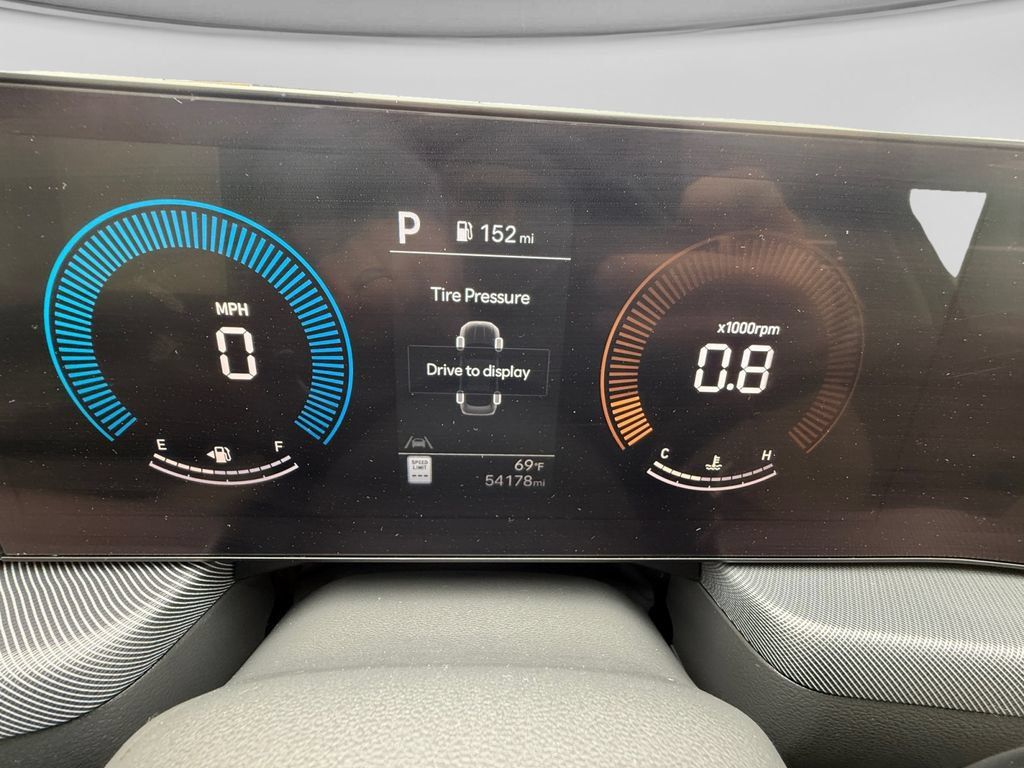Used 2025 Hyundai Sonata SEL FWD image 13
