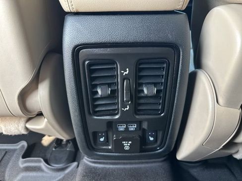 Used 2022 Dodge Durango GT image 16