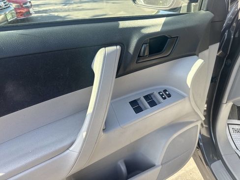 Used 2008 Toyota Highlander 2WD image 13