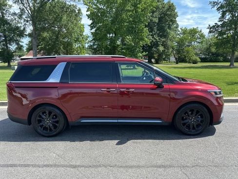 Used 2023 Kia Carnival SX Prestige FWD image 30