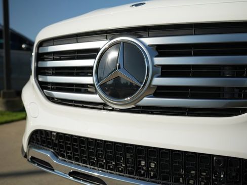 Certified 2026 Mercedes-Benz GLB 250 4MATIC image 11