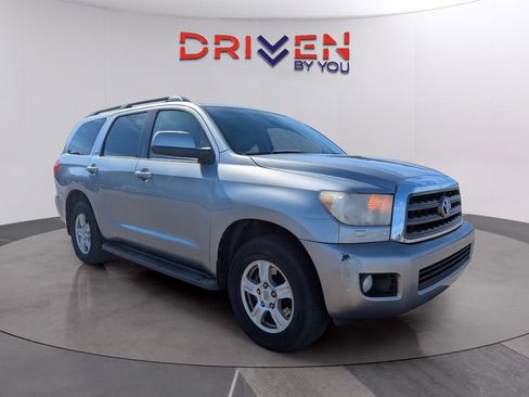 Used 2013 Toyota Sequoia SR5 image 7